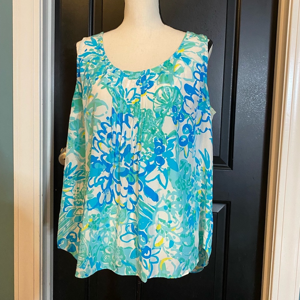 EUC XL Lilly Pulitzer blue floral silk Tank top.  nonsmoking home.